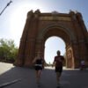 Running Tour in Barcelona - Barcelona XL Tour, Arc de Triomf - Run Fun Sights