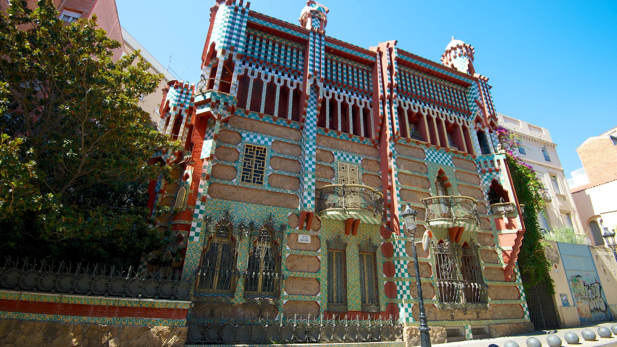 Antoni Gaudi Barcelona - Casa Vicens Antoni Gaudi Barcelona - Casa Vicens